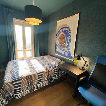 Room With Private Balcony On The Dora River Turín Exteriér fotografie